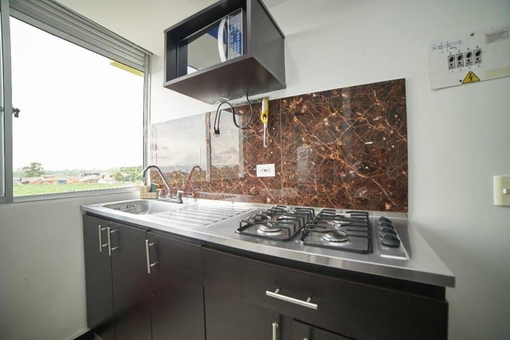 Apartamento Cerca Parque Del Cafe Con Piscina Montenegro Ngoại thất bức ảnh