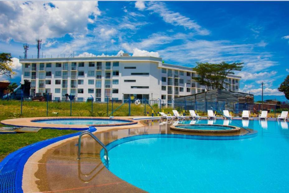 Apartamento Cerca Parque Del Cafe Con Piscina Montenegro Ngoại thất bức ảnh